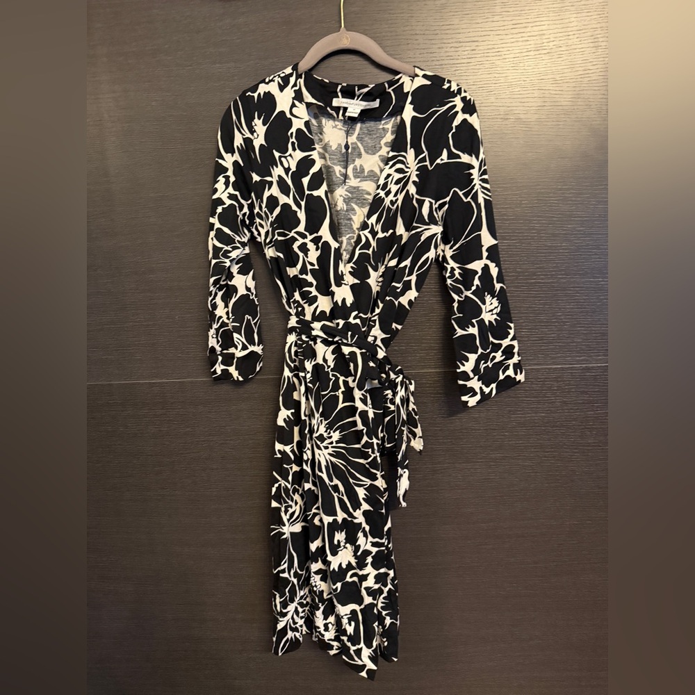 Diane Von Furstenberg Black and White Floral Dress
